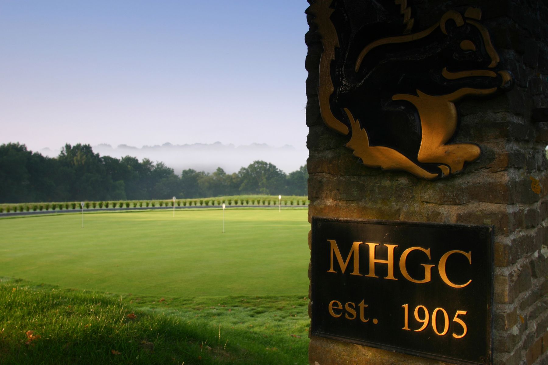 Mannings Heath Entrance.jpg