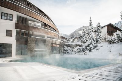 granbaita_dolomites_winter_pool_WEB.jpg