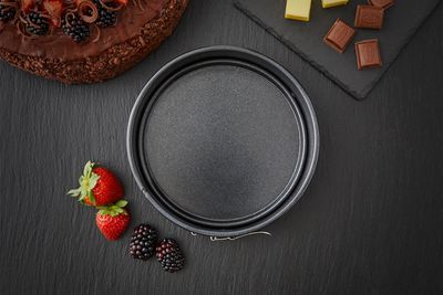 15cm Spring form cake tin - T943023HG60_07.jpg