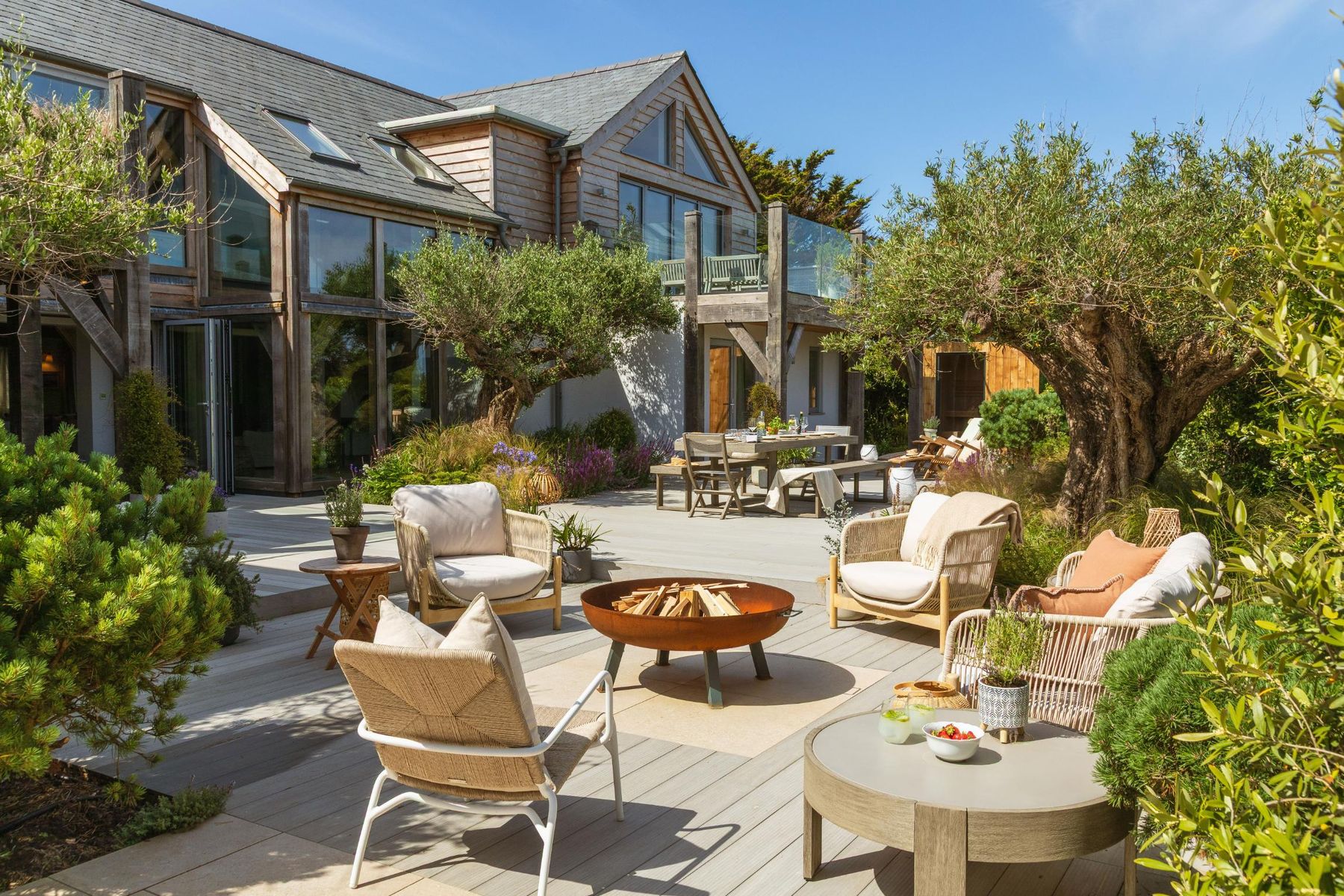 Perfect-Stays-Constantia-exterior-1.jpg