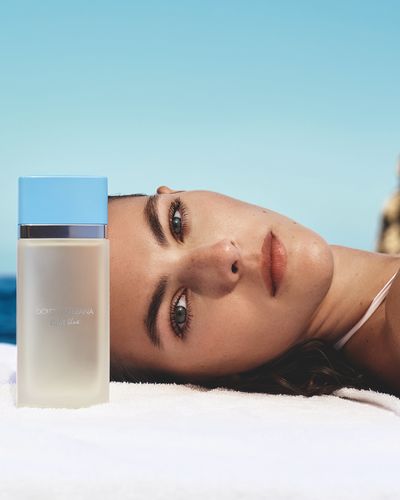 DG_FF25_LB_EC_TALENT_W_PRODUCT_2_NEW_LB_EDT_100ML_8057971188192_JPG_4_5_300DPI_CMYK.jpg