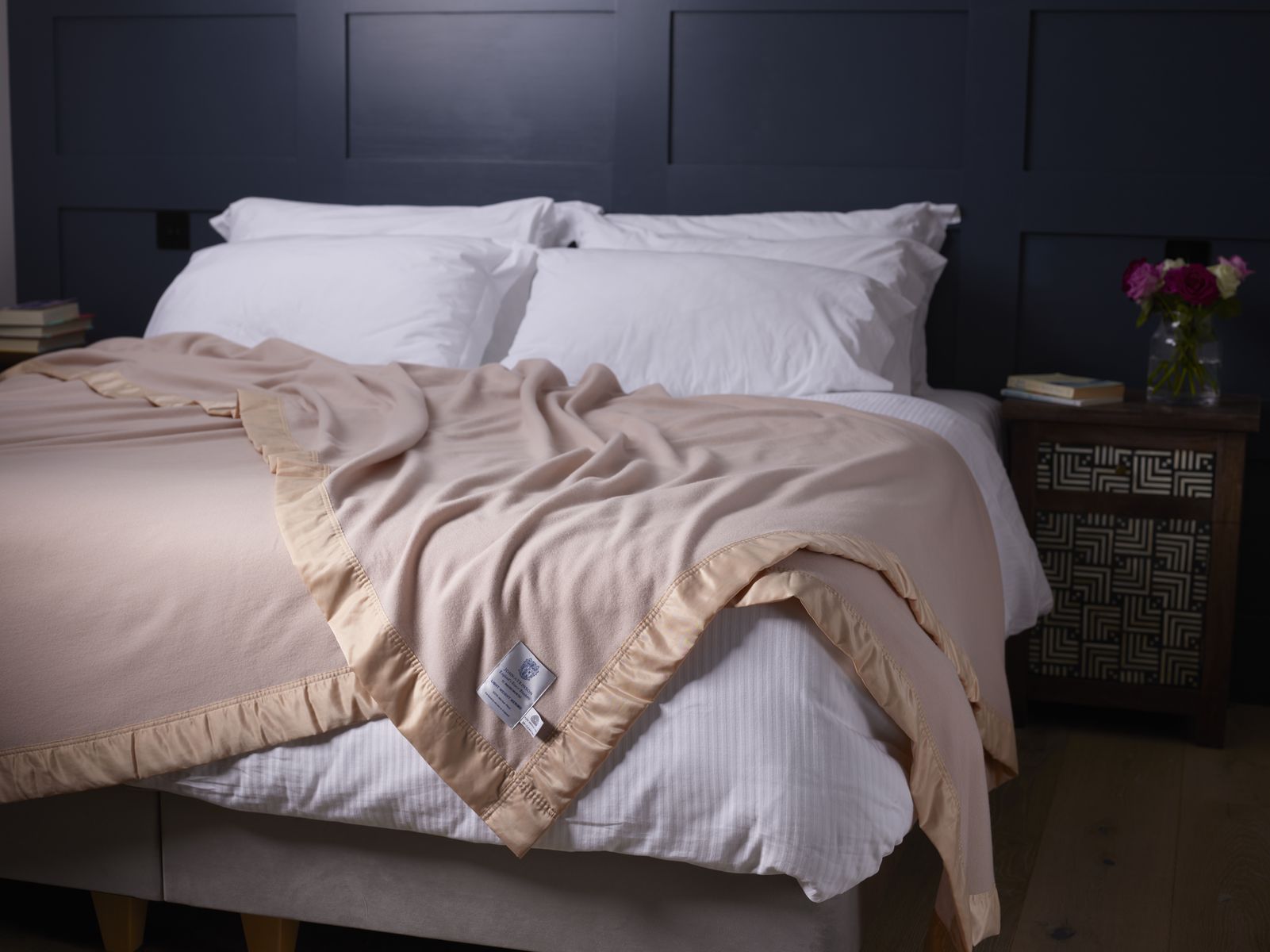 JA lightweight blanket