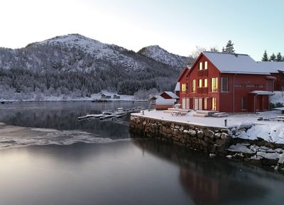 Reclaim Yourself Retreats in Norway cabin.jpg