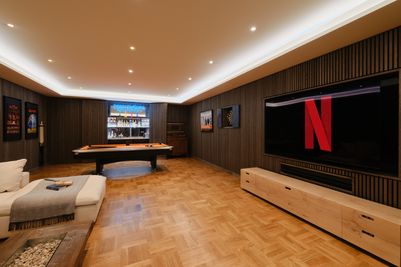 Perfect-Stays-Ferryside-games-room-1.jpg
