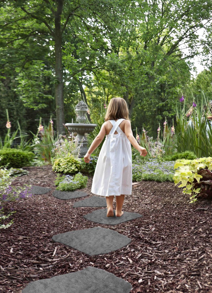 Primeur Natural stepping stones to play area.jpg