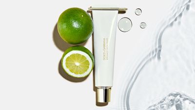 DGB_MU_INGR_BERGAMOT_GLOW_PRIMER_16_9.jpg