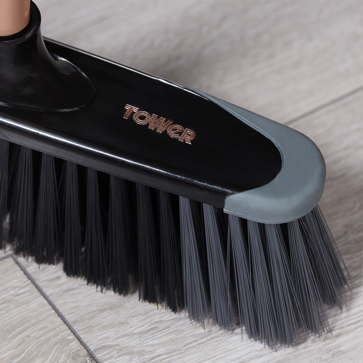 T769002RGB Tower Rose Gold 5-in-1 Cleaning Set 3.jpg