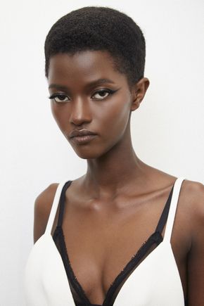 DG_SS2024_Beauty Look (1).jpg