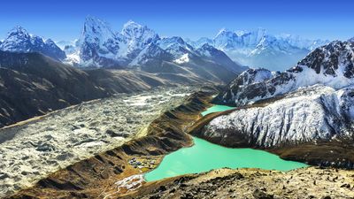 Gokyo Lakes_Sagarmatha National Park_Nepal_dreamstimem44843581.jpg