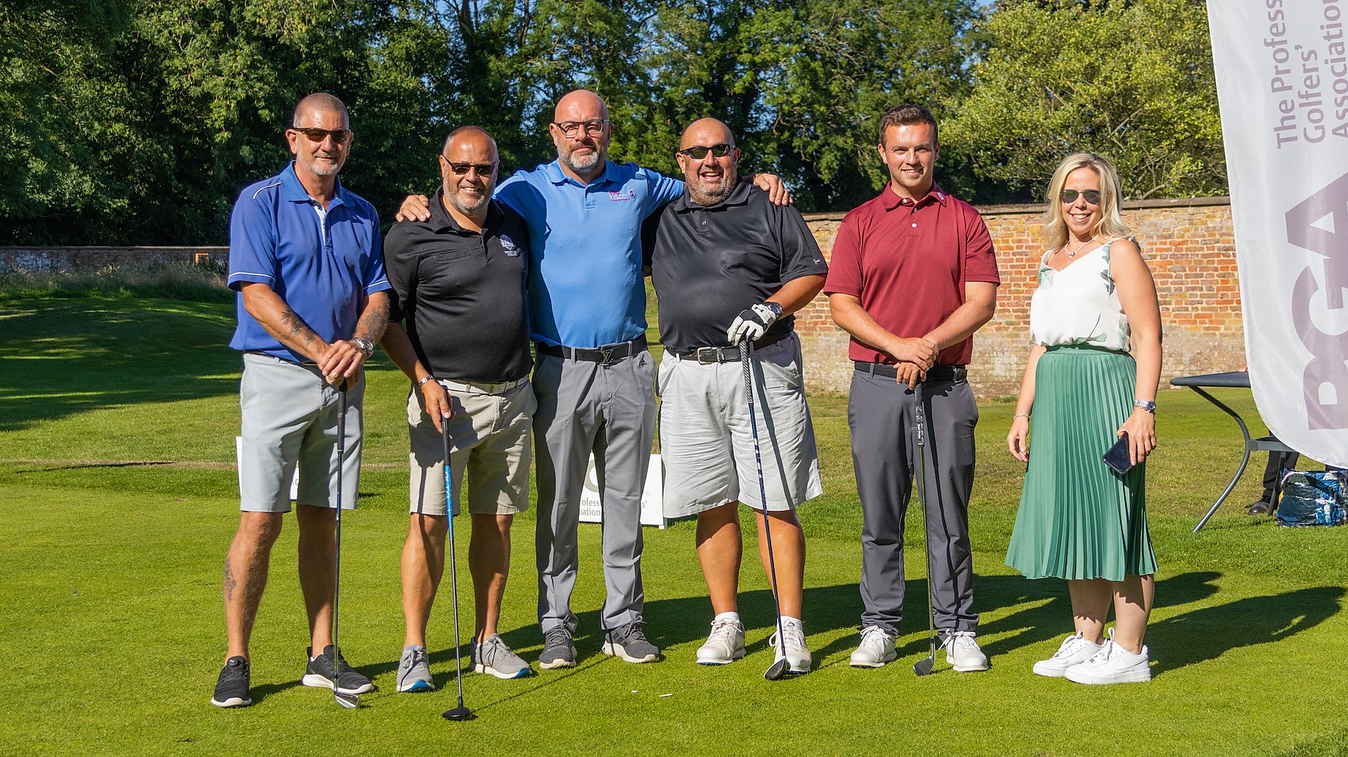 Glass Factory team take part in Glazerite golf day 