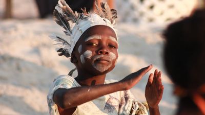 entertainment-benguerra-island-mozambique.jpg