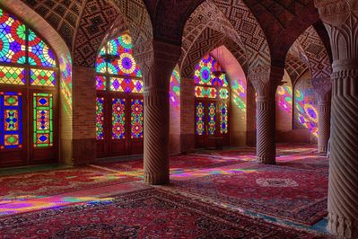 Shirazmosque_Iran_dreamstimem34689130.jpg