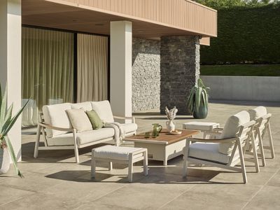 Leena Lounge Dining Set with Adjustable Table