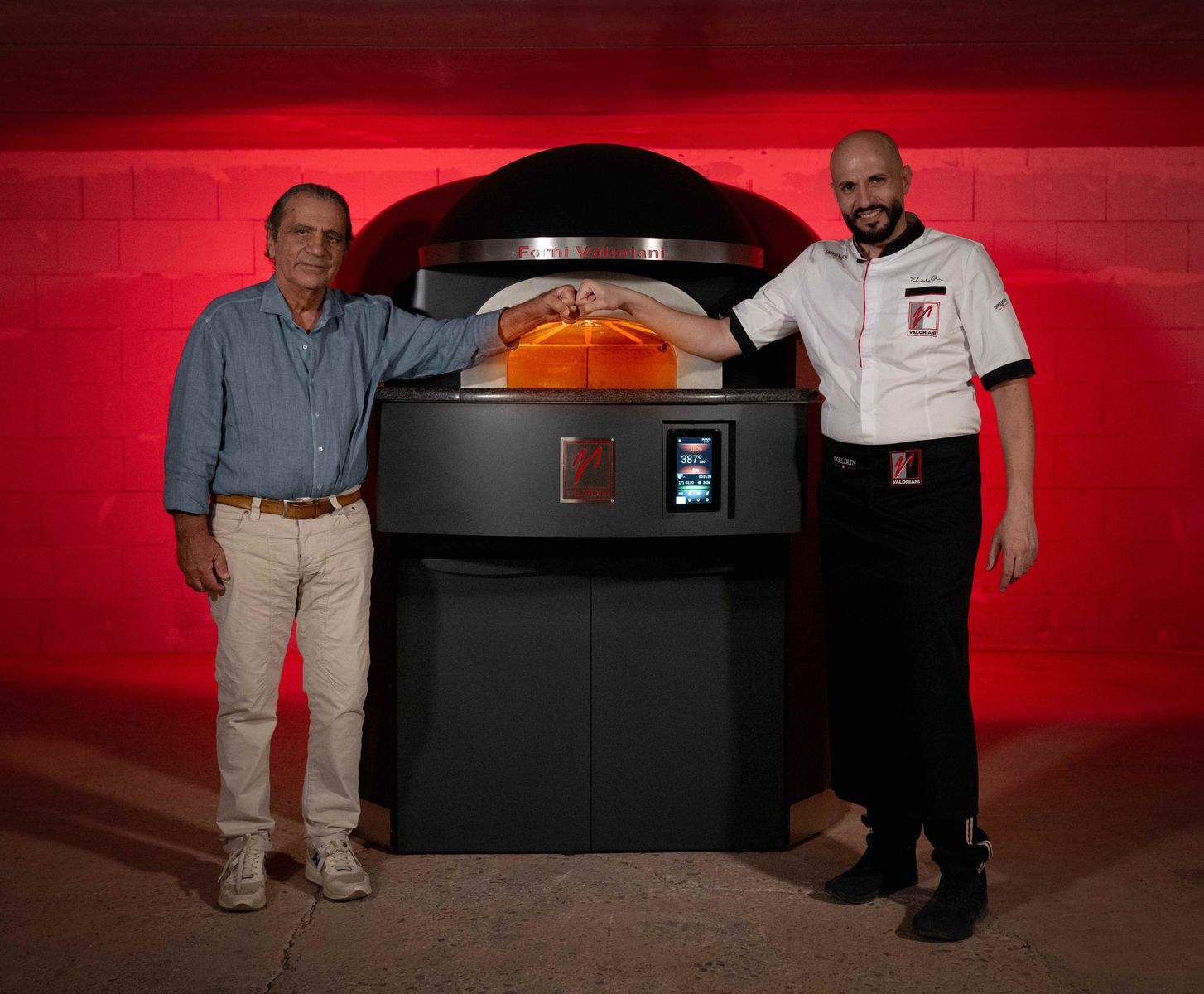 The new Maximo commercial electric pizza oven - the first-ever electric oven from Tuscan pizza oven specialists, Valoriani. 