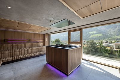 Feldhof_Panoramic Sauna2.jpg