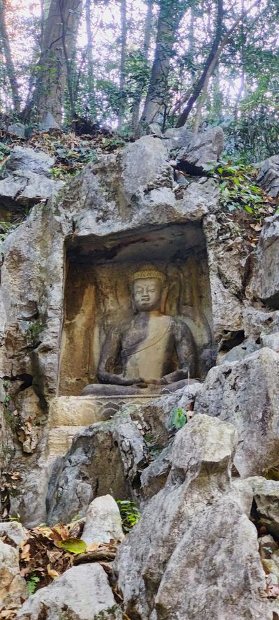 Lingyin Temple (6).jpg