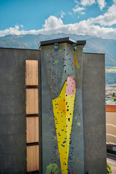 Lindenhof_Climbing wall.jpg