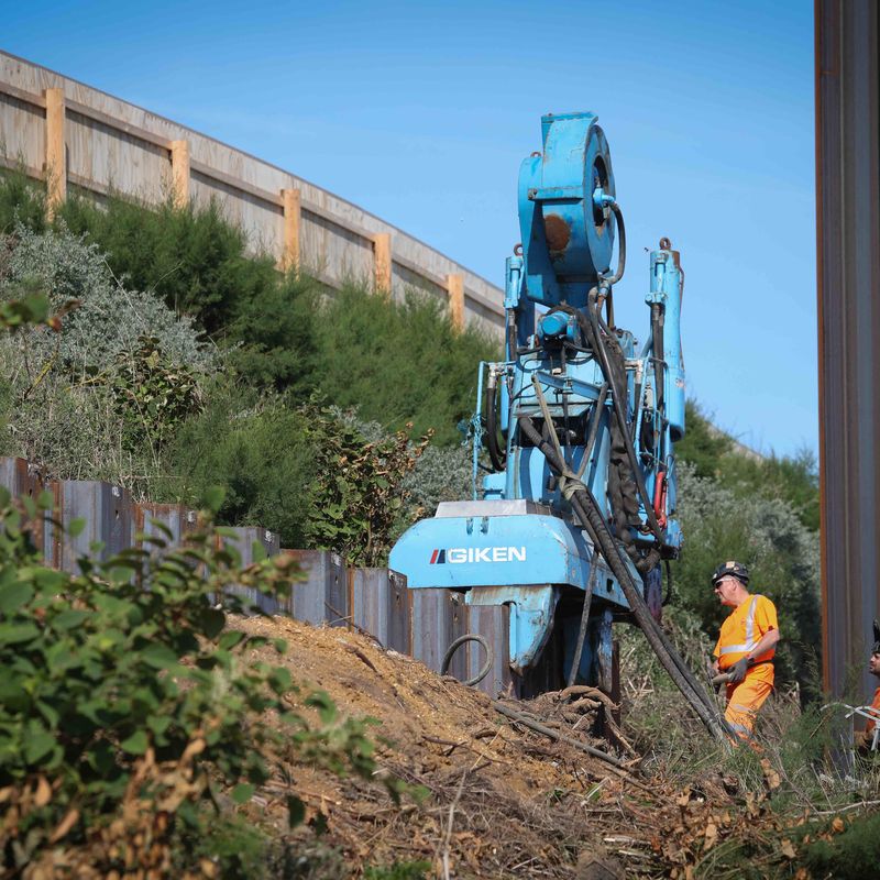 Sheet Piling UK carries out cliff reinforcement works in Clacton-on-Sea/Holland-on-Sea