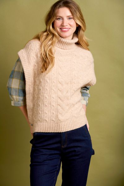 Brakeburn Cable Knitted Vest (lifestyle) - £64.99