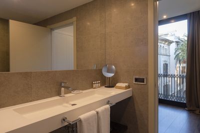 Baño Junior Suite 1.jpg