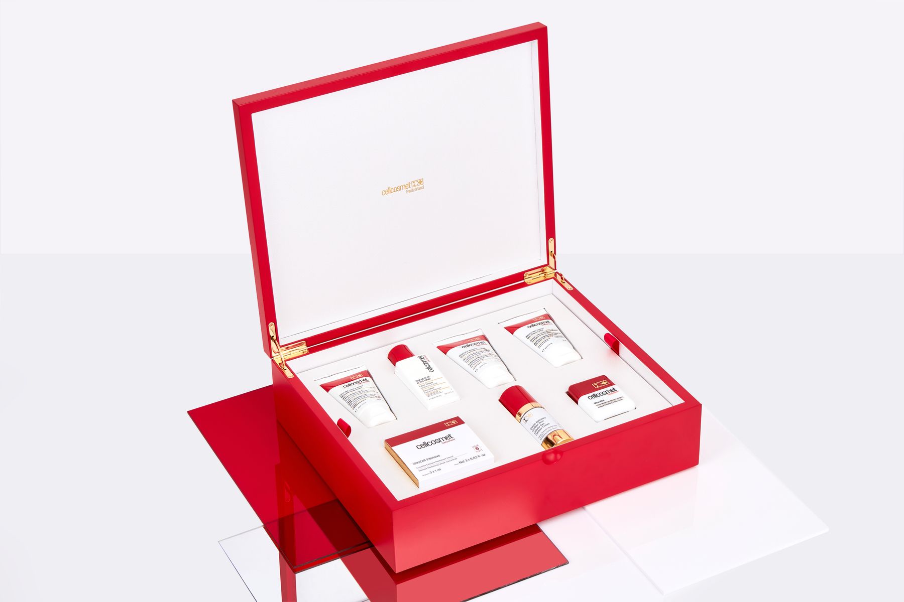The Cellcosmet Week of Wonder Christmas Set