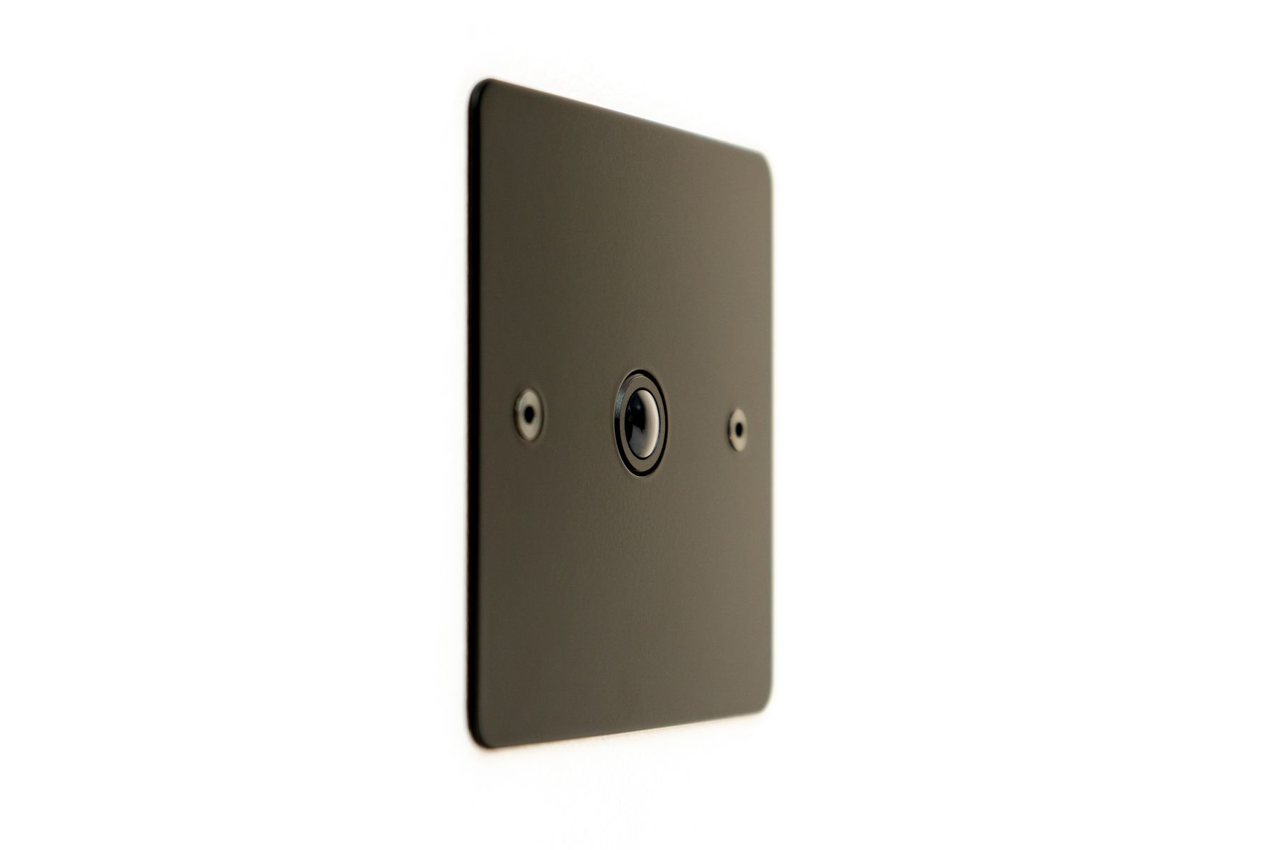 Pinhole mounting plate in matt black finish