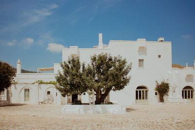 MLC_Esterno_Front.jpg