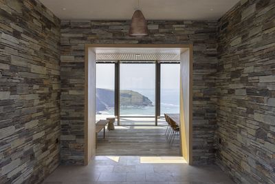 Perfect-Stays-Red-Cove-entrance.jpg
