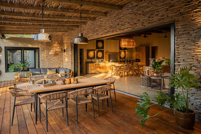 Thornybush Kamara House, South Africa.png