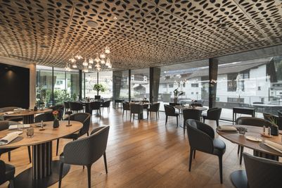 granbaita_gourmet_diningroom_HQ.jpg