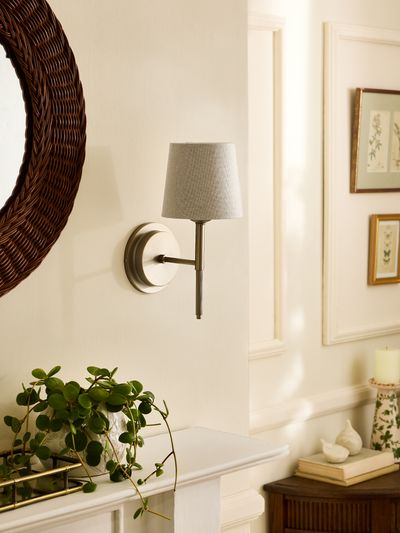 Sullivan Wall Light in Matt Champagne
