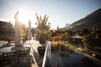 Alpiana_Infinity Pool and Terrace1.jpg