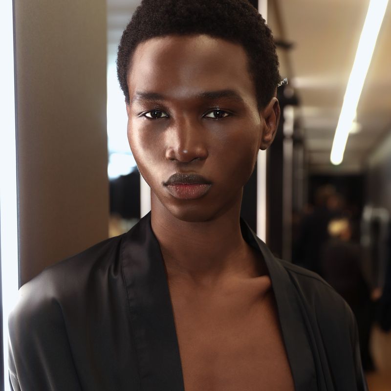 MEN’S FALL/WINTER 2025 BEAUTY LOOKS: PAPARAZZI.
