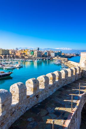 Heraklion shutterstock_1015897336.jpg