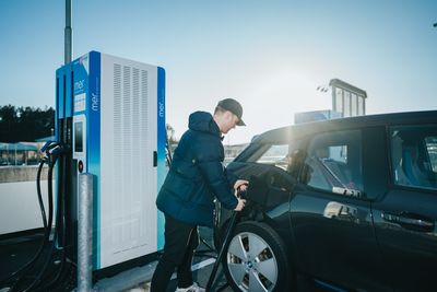 MerCharging2-34.jpg