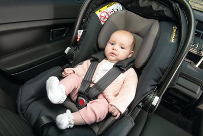 SnugEssentials i-Size Car Seat