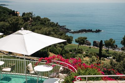 SV_Lanterne Terrace with a view.jpg
