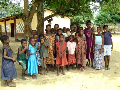 ChildrenPeopleGhanadreamstimem13601014[1].jpg