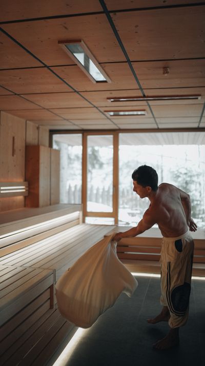 Sensoria_Sauna-04.JPG
