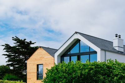 Perfect-Stays-Trelawn-exterior.jpg