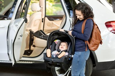 TRAVEL SAFELY WITH GRACO
