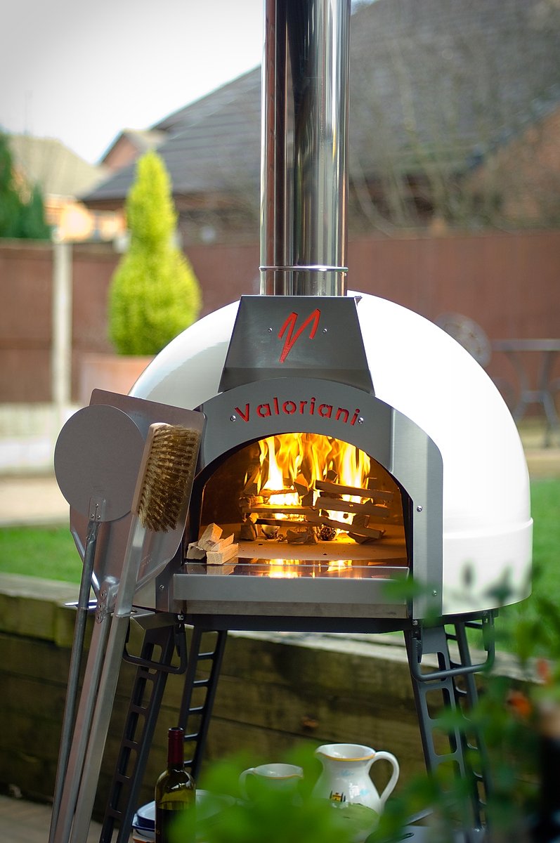Valoriani UK wood fired baby pizza oven, the Fornino 60, in cream, as sold by Orchard Ovens