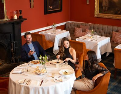 Sunlaws-Restaurant-Group-Image-copy_SMALL.jpeg