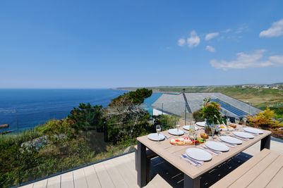 Perfect-Stays-Breakwater-terrace.jpg