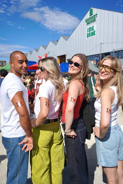  Festival-goers flaunting their love of pickles at The Big Brine, London’s brand-new festival celebrating all things pickled, fermented and brined. The inaugural event took place in Hackney, where Vadasz, the festival’s lead sponsor, was founded from a shipping container. Today, the brand is stocked in major supermarkets nationwide, bringing its much-loved pickles to the masses.
