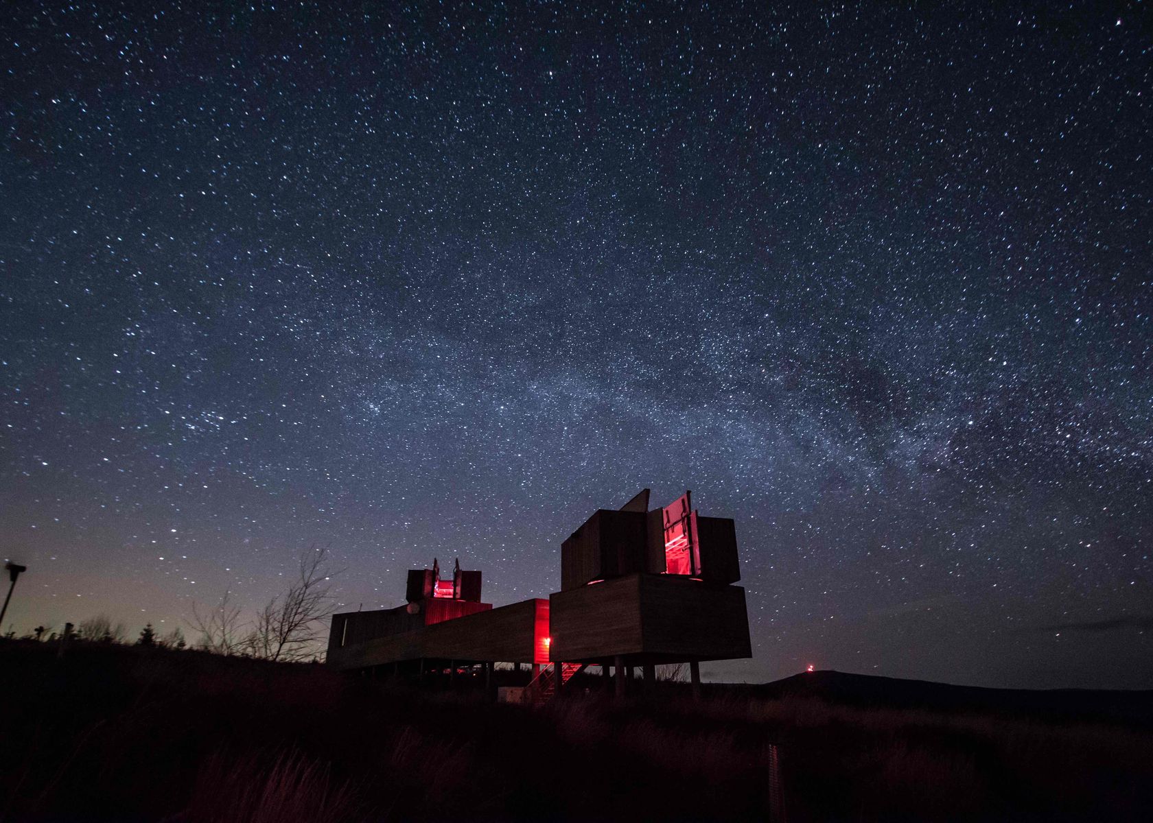 The Milky Way behind the Kielder Observatory