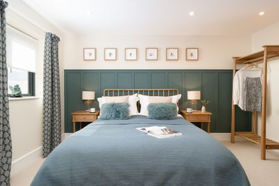 Perfect-Stays-Cornerways-bedroom-two.jpg