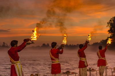 Rishikesh_India_dreamstimem178364010.jpg