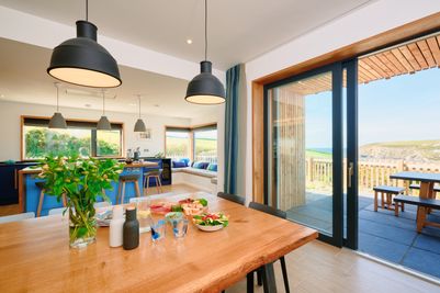 Perfect-Stays-Prennek-House-kitchen-1 (1).jpg