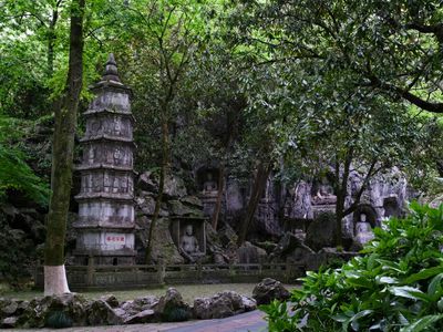 Lingyin Temple (8).jpg
